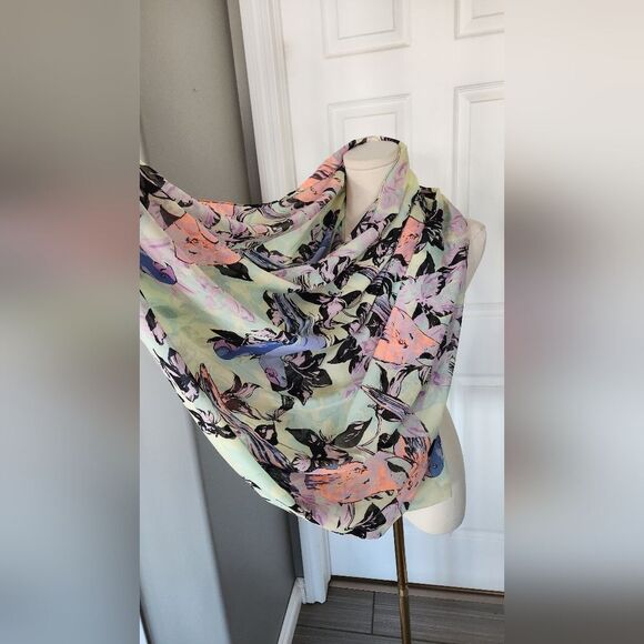 2/$15โ- Infinity scarf - multi coloured floral - Picture 2 of 2